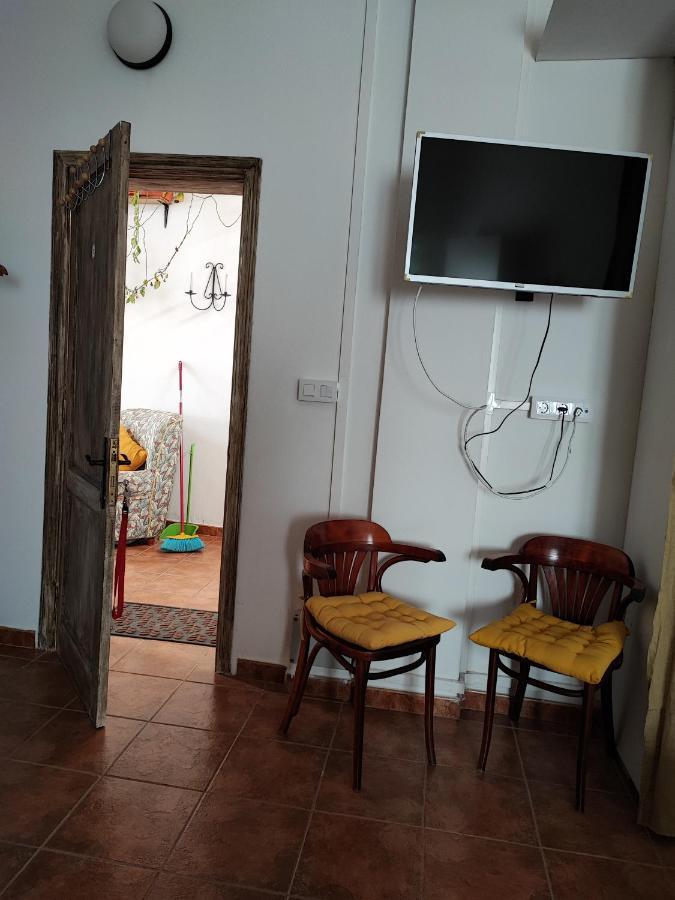 Ca' Anibal Apartment Tias Bagian luar foto